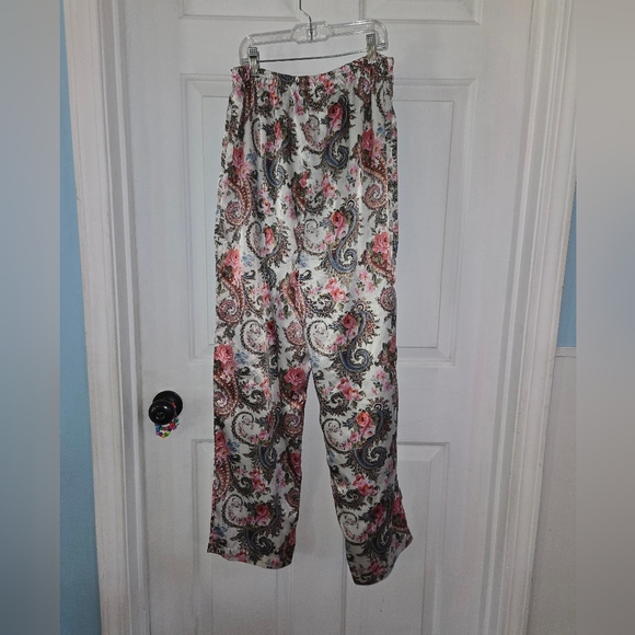 Victoria's Secret Other - Victoria's Secret Vintage Floral Paisley Print Pajama Pants